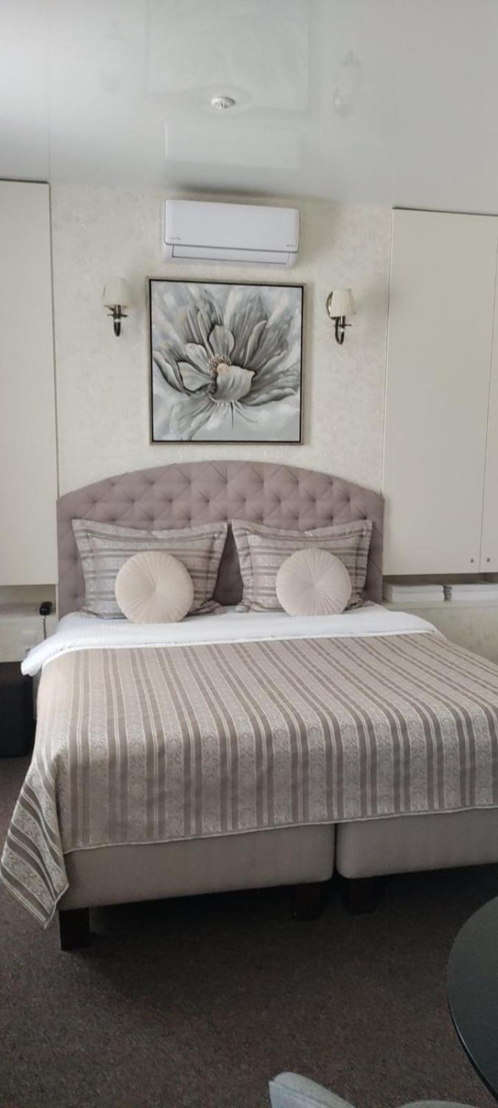 Шляпа Hotel Dnipro Bagian luar foto