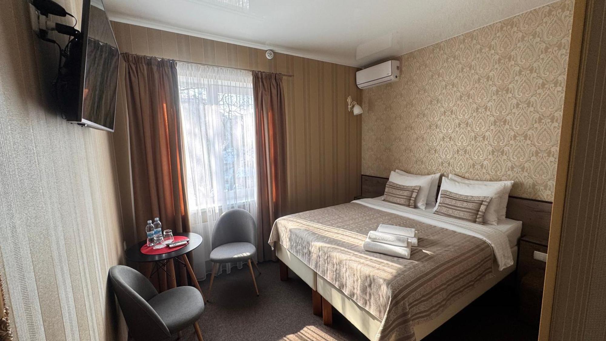 Шляпа Hotel Dnipro Bagian luar foto