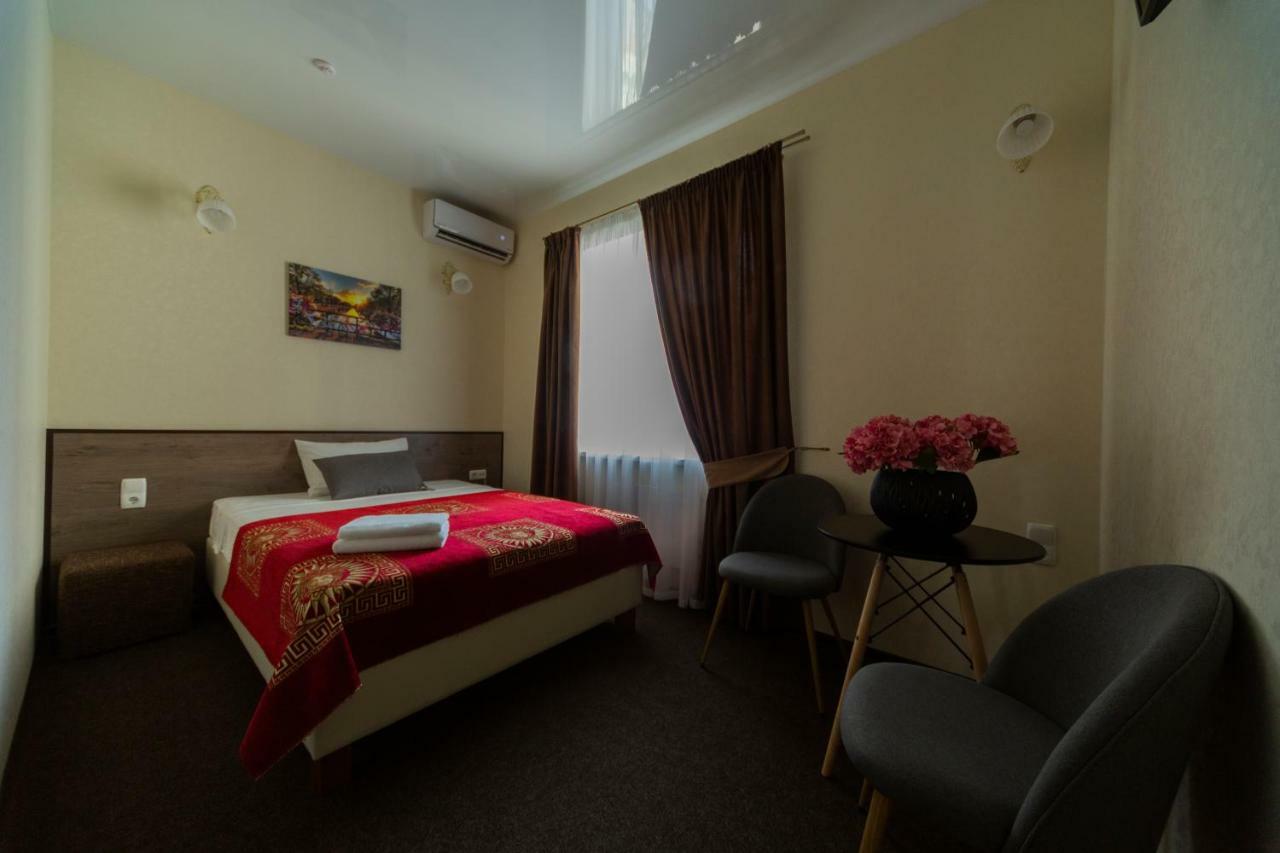 Шляпа Hotel Dnipro Bagian luar foto